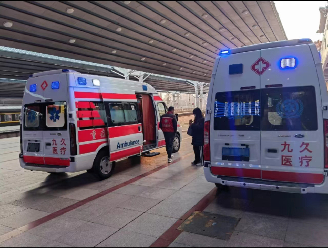 萨嘎县救护车长途转运